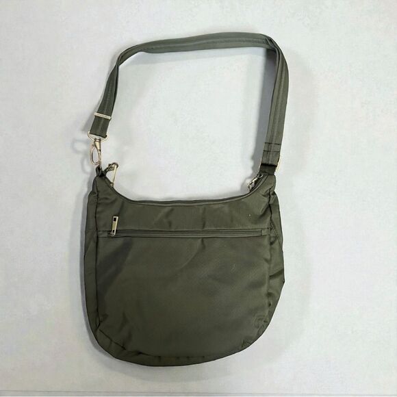 New With tags Travelon Anti-Theft Crossbody Bag, w/matching wallet Olive Green - Picture 2 of 7